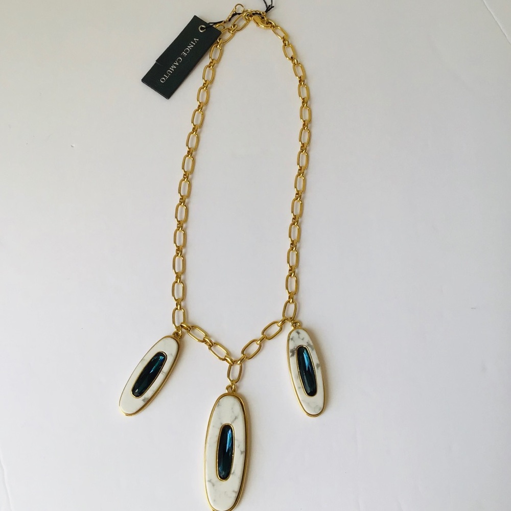Vince Camuto necklace - Picture 2 of 8